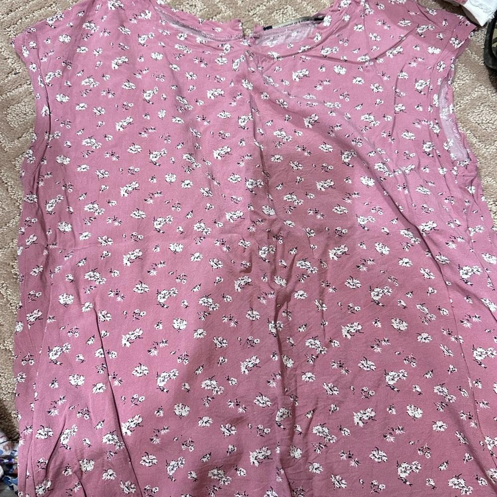 Am Crombie and Finch small shirt